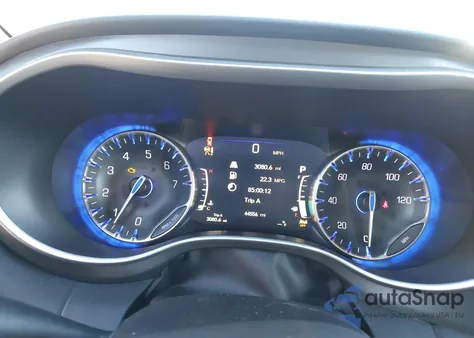 2024 Chrysler Pacifica Touring L z USA, uszkodzony, nr VIN 2C4RC1BG9RR144325